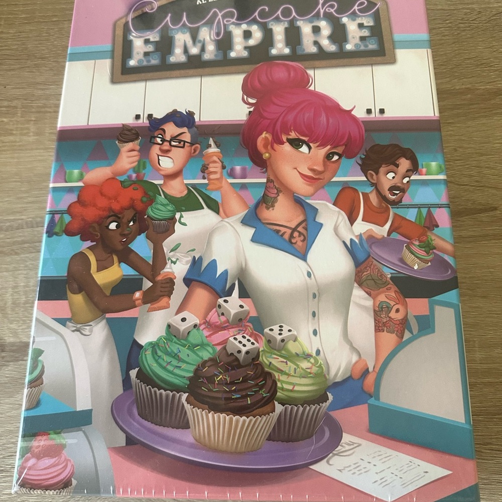 NWT Cupcake‎ Empire Board Game.